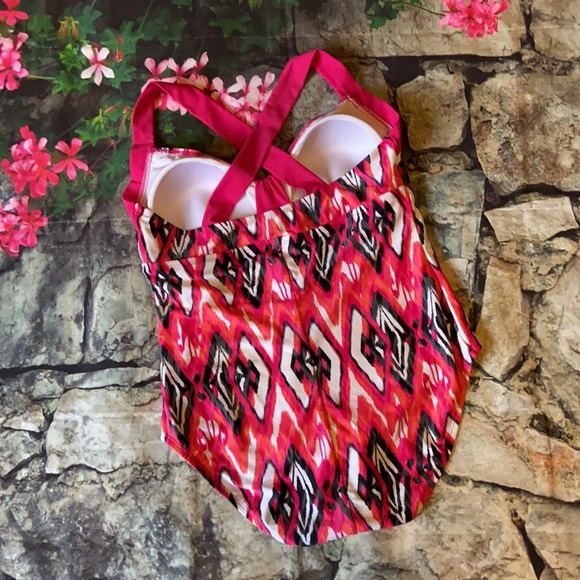 Catalina One-Piece Bathing Suit (L) - Picture 4 of 6